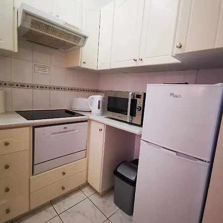 103 Regina Gardens Apartmán