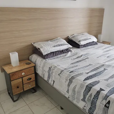 103 Regina Gardens Apartmán