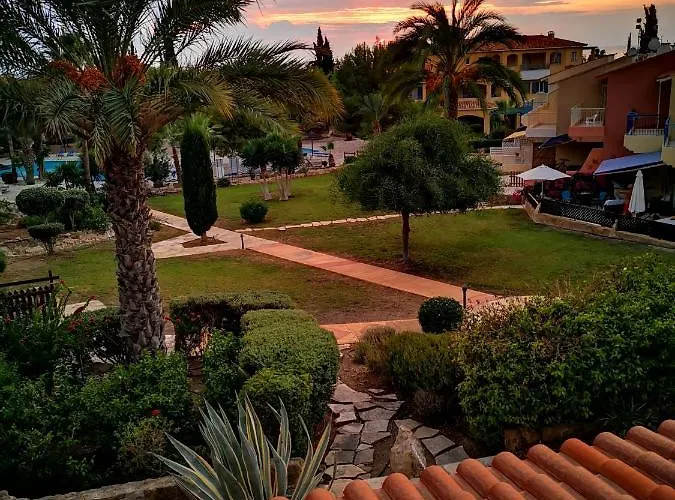 103 Regina Gardens Apartmán *