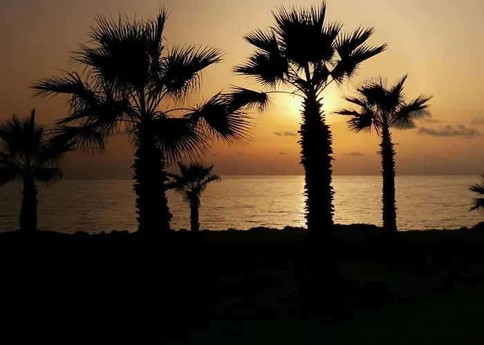 103 Regina Gardens Apartmán