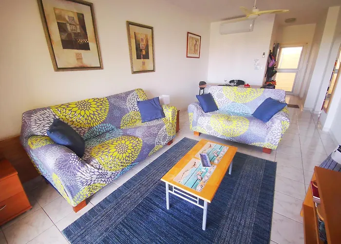 103 Regina Gardens Apartmán