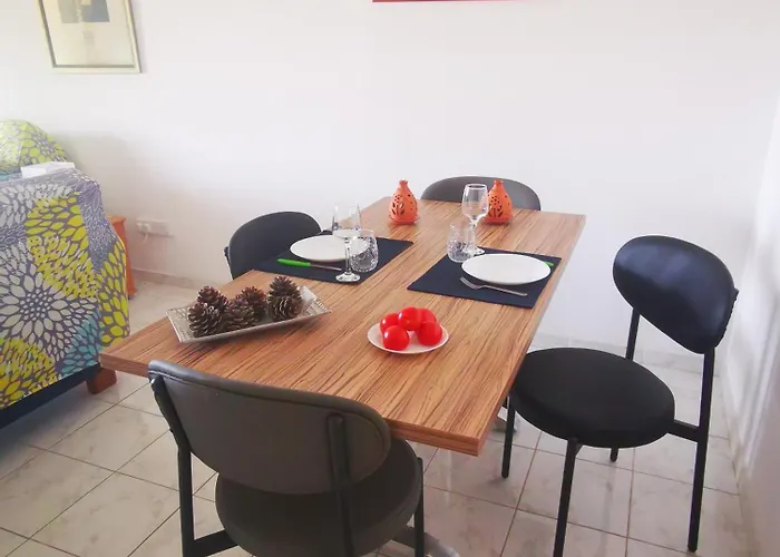 103 Regina Gardens * Paphos